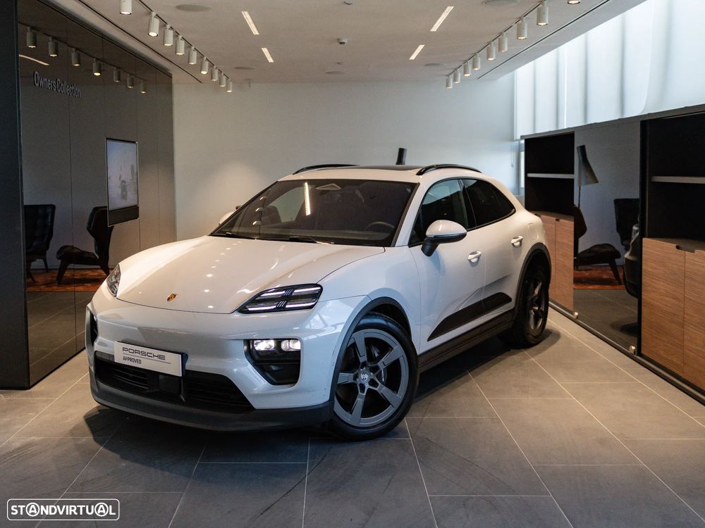 Porsche Macan Electric 4 - 1