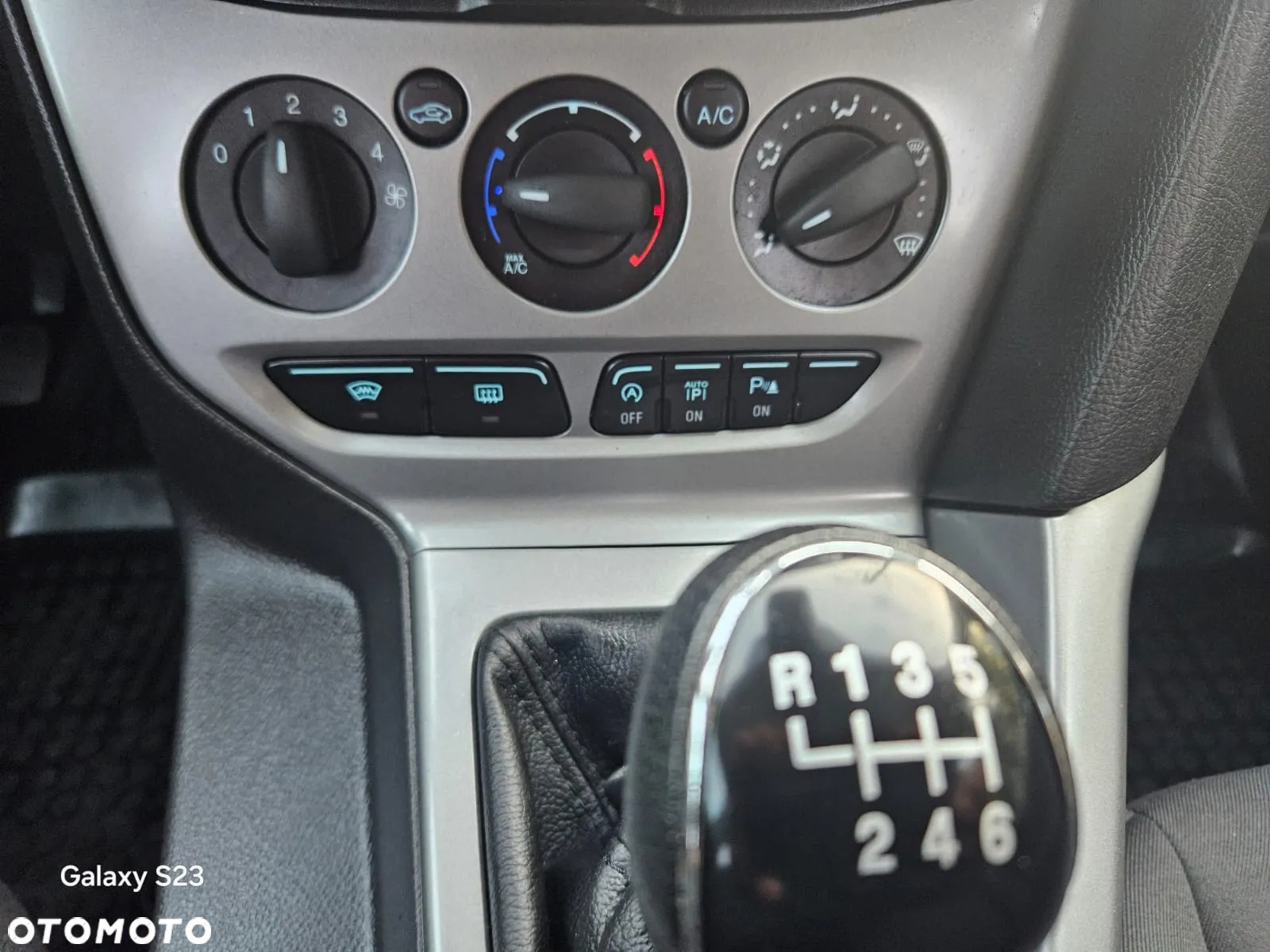 Ford Focus - 27