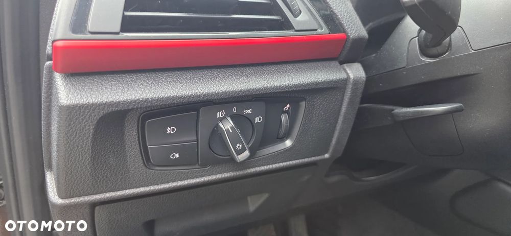 BMW Seria 1 116d Sport Line - 18