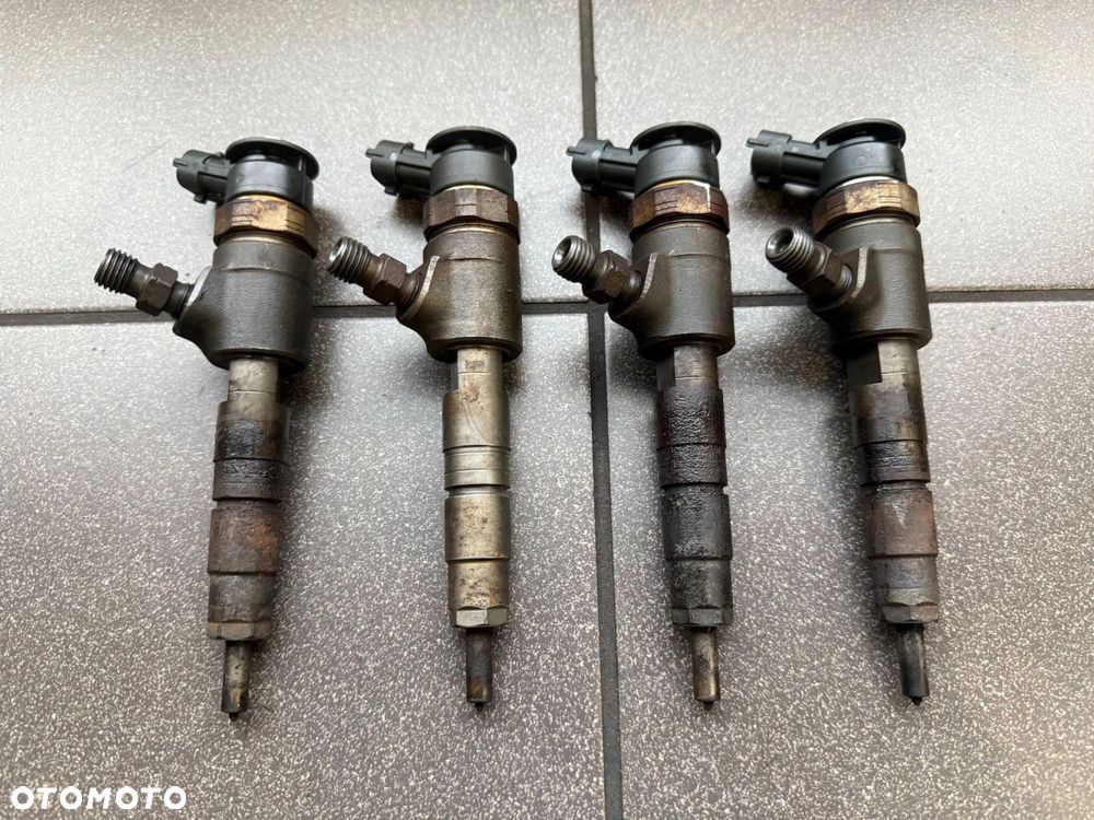 WTRYSKIWACZ 1.4 HDI PEUGEOT CITROEN 0445110339 - 1