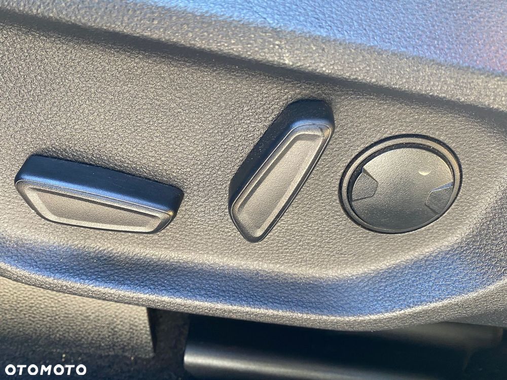 Ford Ranger Raptor - 25