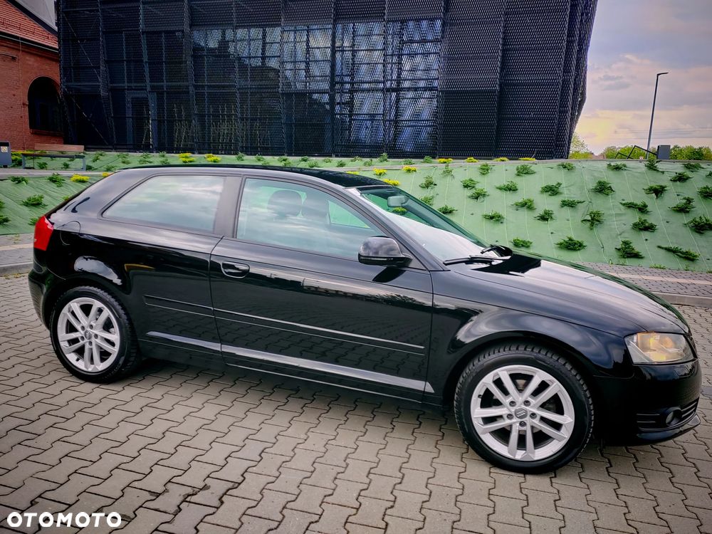 Audi A3 3-drzwiowe 1.6 S line Sportpaket (plus) - 6