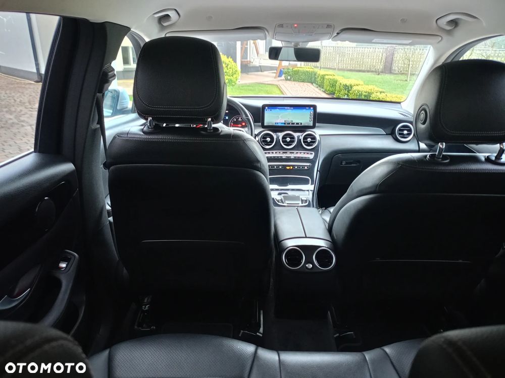 Mercedes-Benz GLC - 17