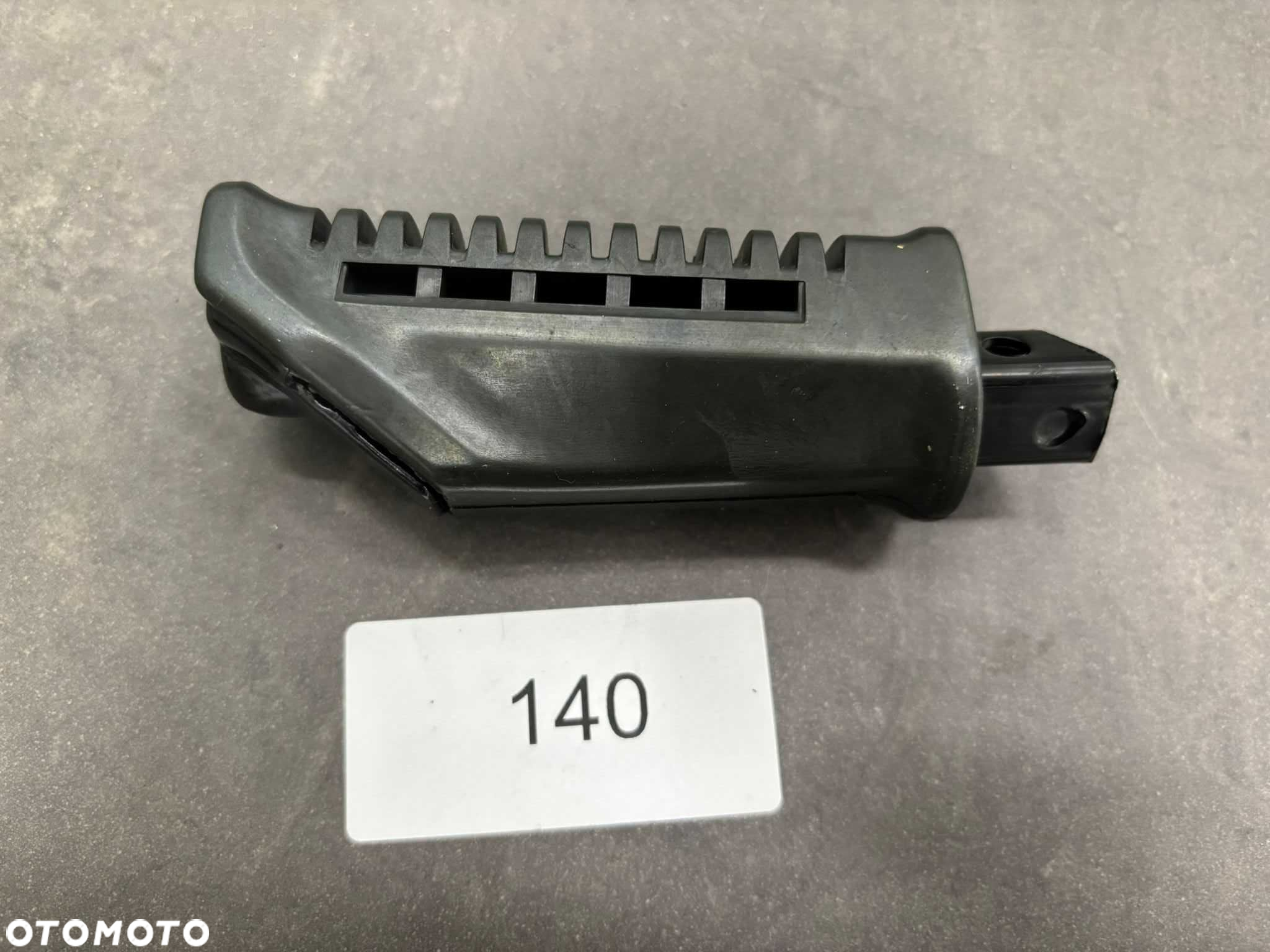 Podnóżek Set Prawy Pasażera Hyosung RT 125 [140] - 2