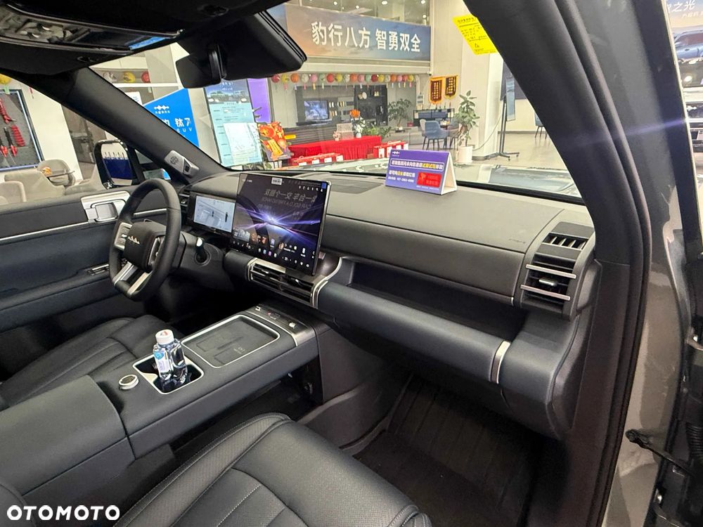 BYD Leopard 7 - 8