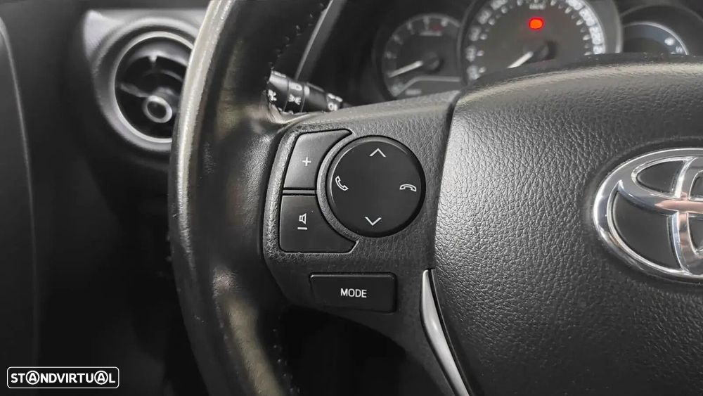Toyota Auris - 35