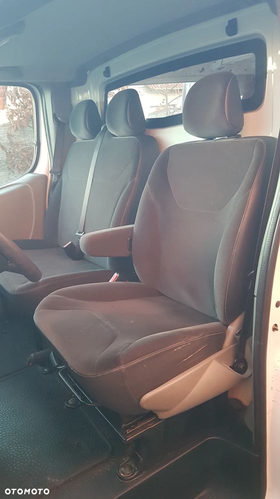 Renault Trafic - 12