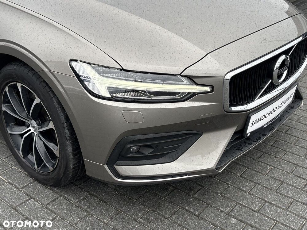 Volvo V60 B4 D Momentum Pro - 31