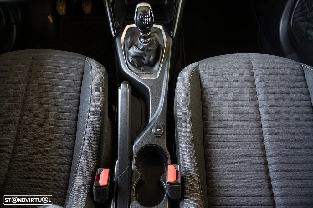 Peugeot 208 1.2 PureTech Active Pack - 53