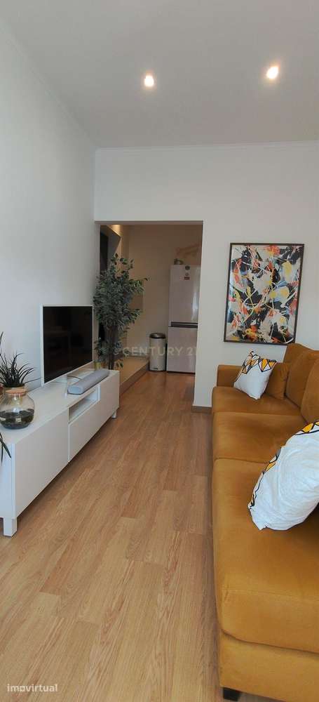 Apartamento T2 com Vista Mar em Cruz Quebrada, Oeiras - Grande imagem: 2/13
