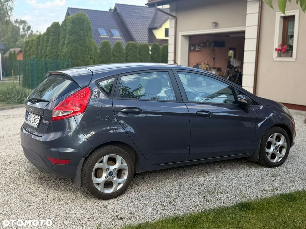 Ford Fiesta 1.25 Ghia EU5 - 4