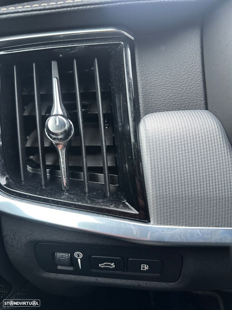 Volvo V90 T8 Twin Engine AWD Geartronic R Design - 18