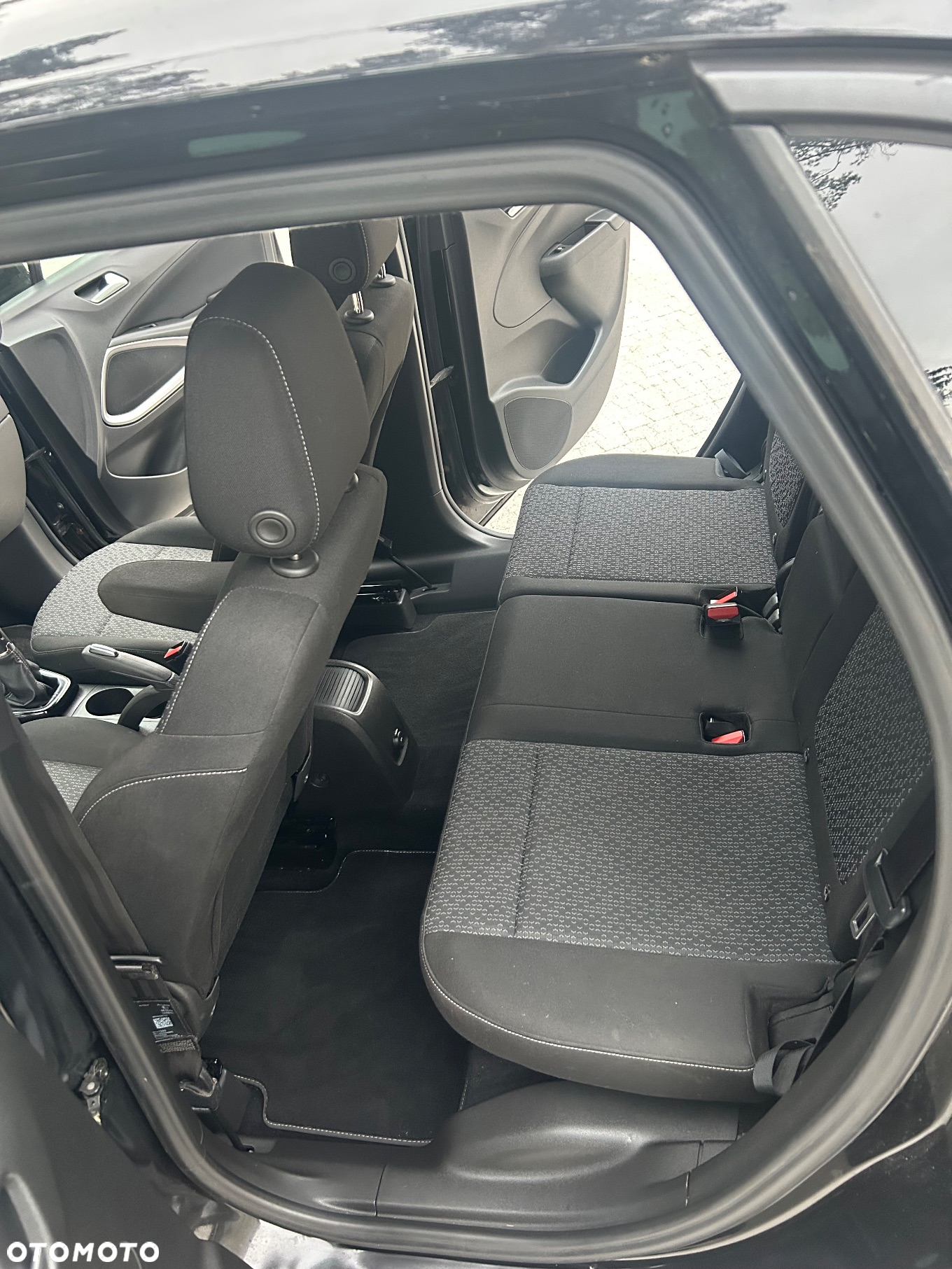 Opel Crossland X - 15