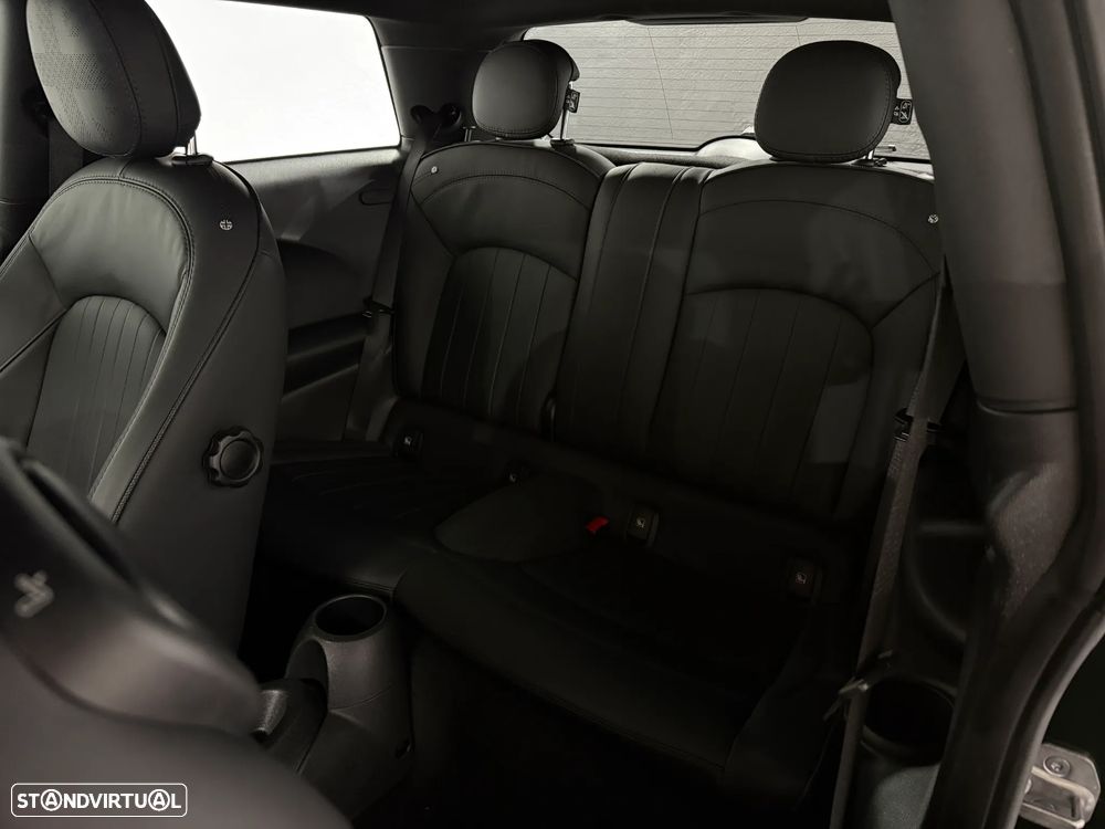 MINI 3 Portas Cooper SE Resolute Edition - 21