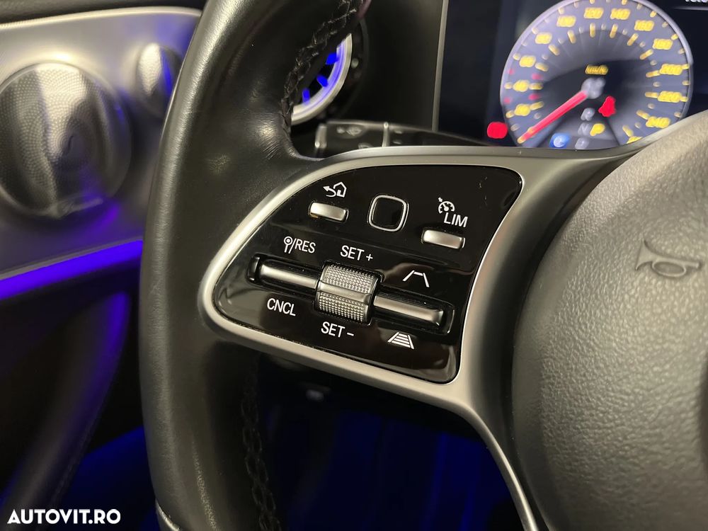 Mercedes-Benz E 220 d 4Matic 9G-TRONIC - 19
