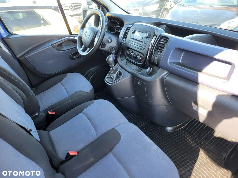 Opel Vivaro - 21