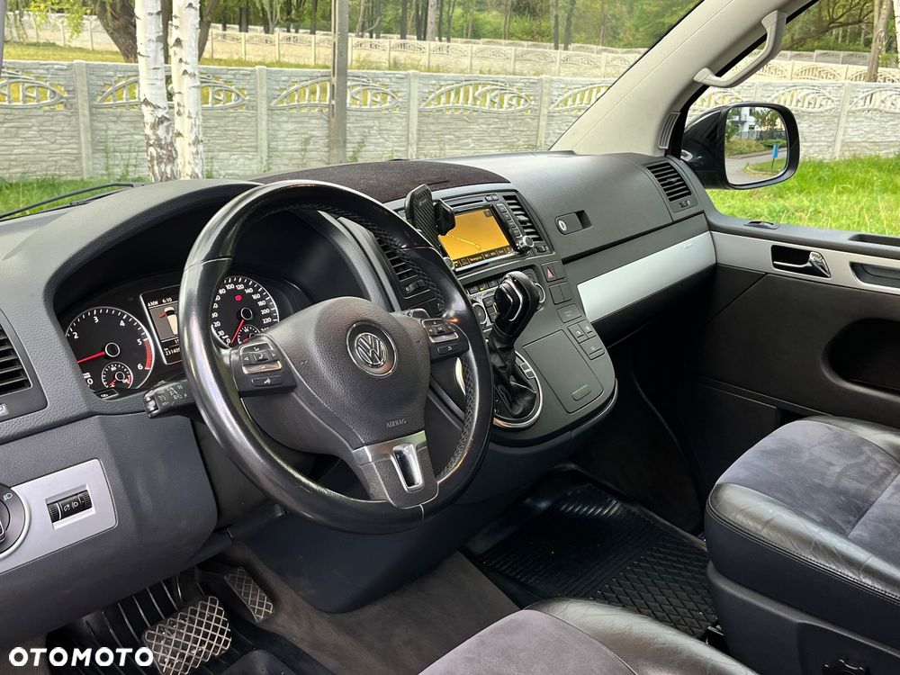 Volkswagen Multivan - 37