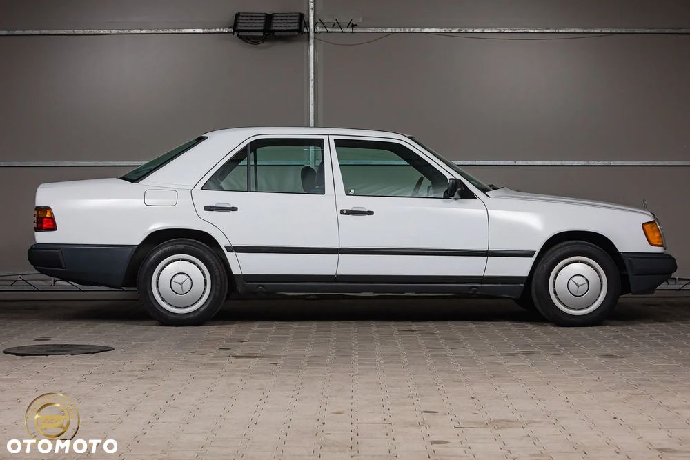 Mercedes-Benz W124 (1984-1993) - 6