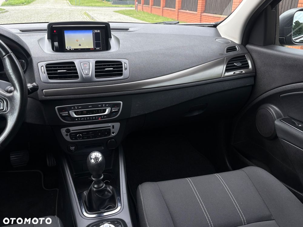 Renault Megane 1.6 16V 110 Paris Business - 11
