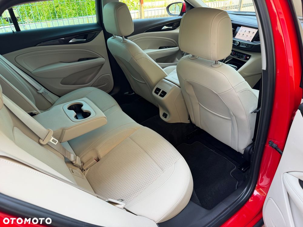 Opel Insignia - 17