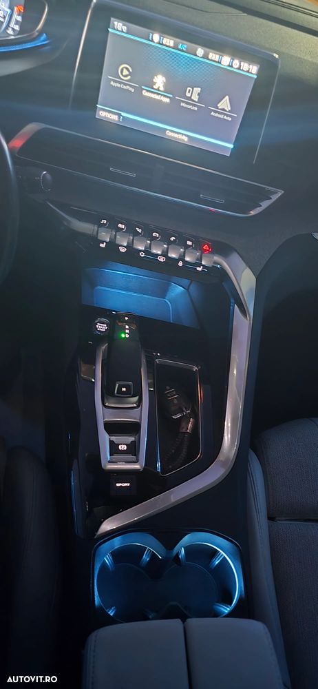 Peugeot 3008 1.2 PureTech 130 EAT8 Allure Pack - 28