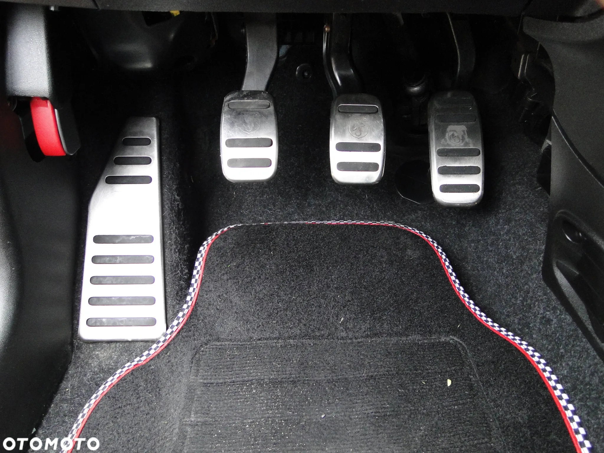 Abarth 500 595 1.4 T-Jet 16v - 29