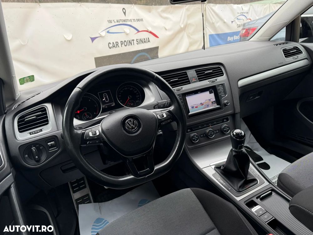 Volkswagen Golf 1.6 TDI DPF Comfortline - 11