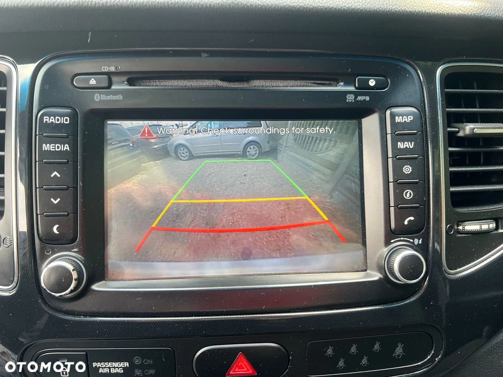 Kia Carens 1.7 CRDi XL 7os - 29