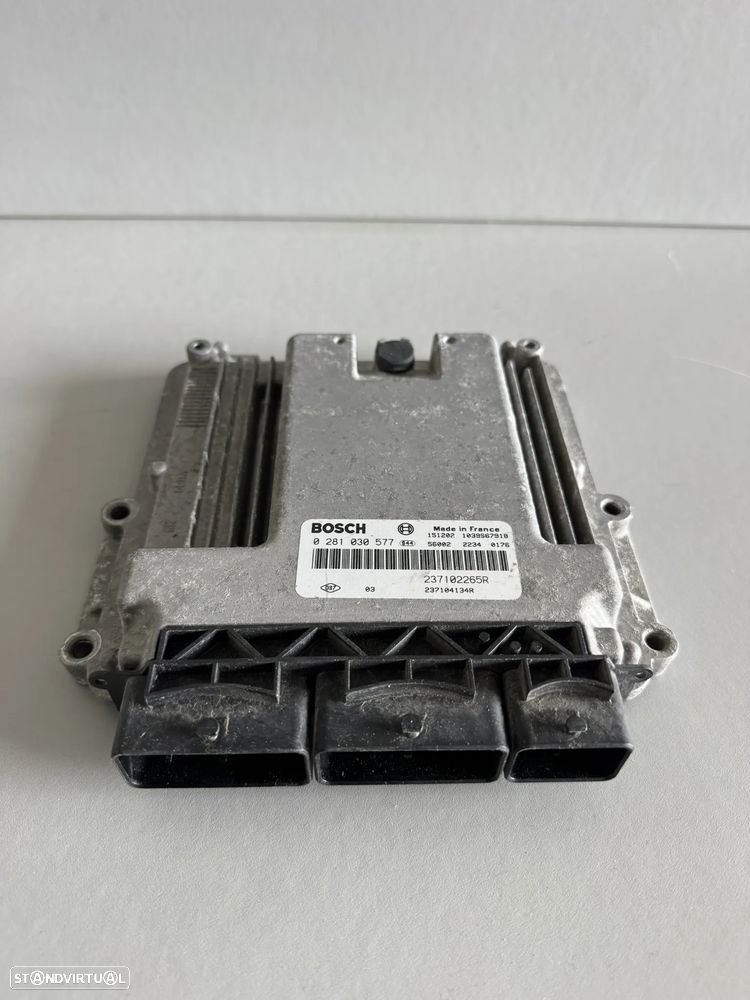 Centralina motor / ECU RENAULT Master III - 2