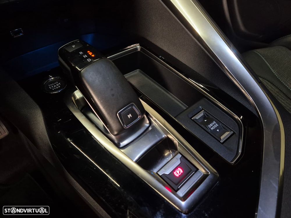 Peugeot 3008 1.5 BlueHDi Allure Pack EAT8 - 35