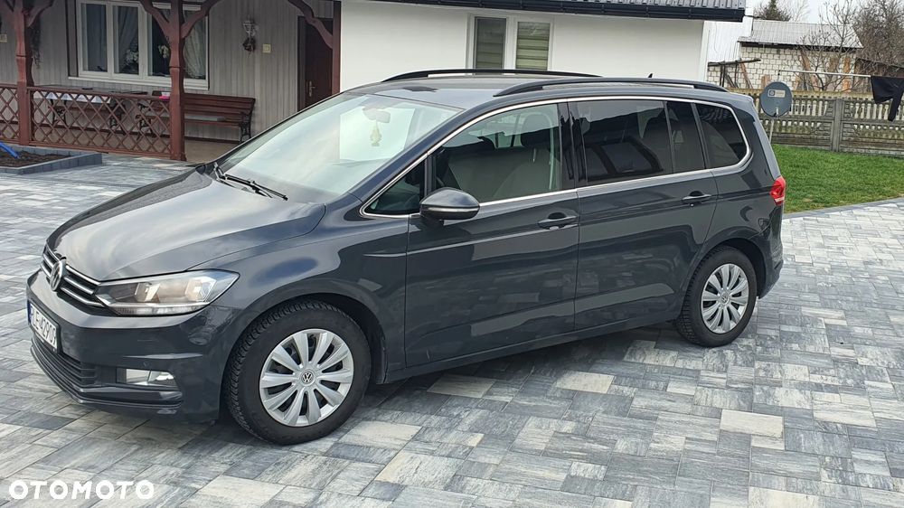 Volkswagen Touran - 9