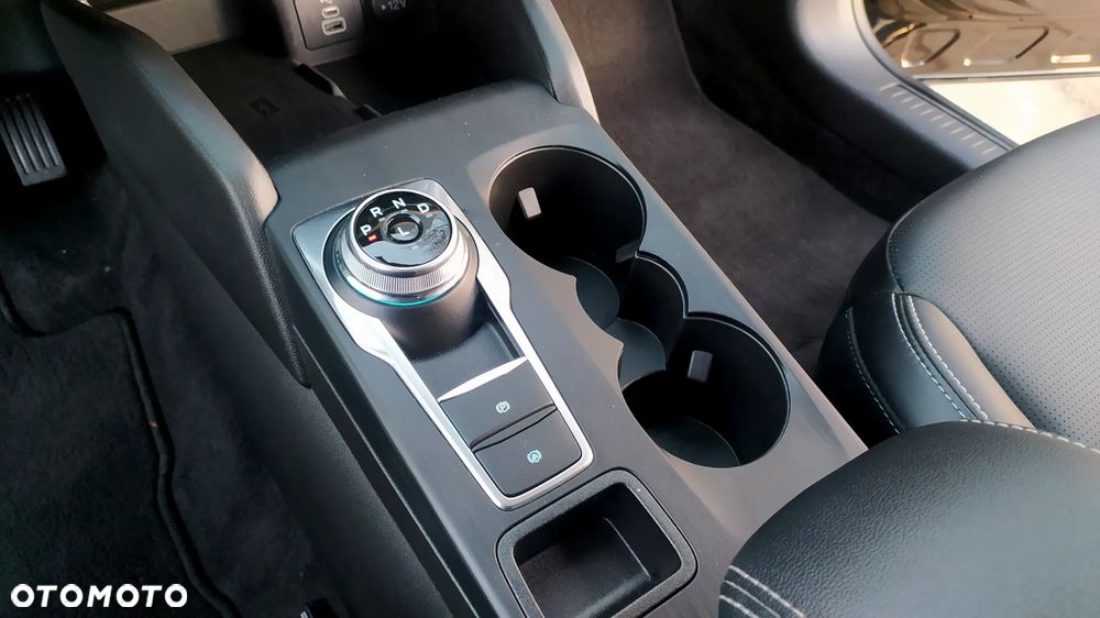 Ford Kuga 2.0 EcoBoost 4x4 Titanium - 24