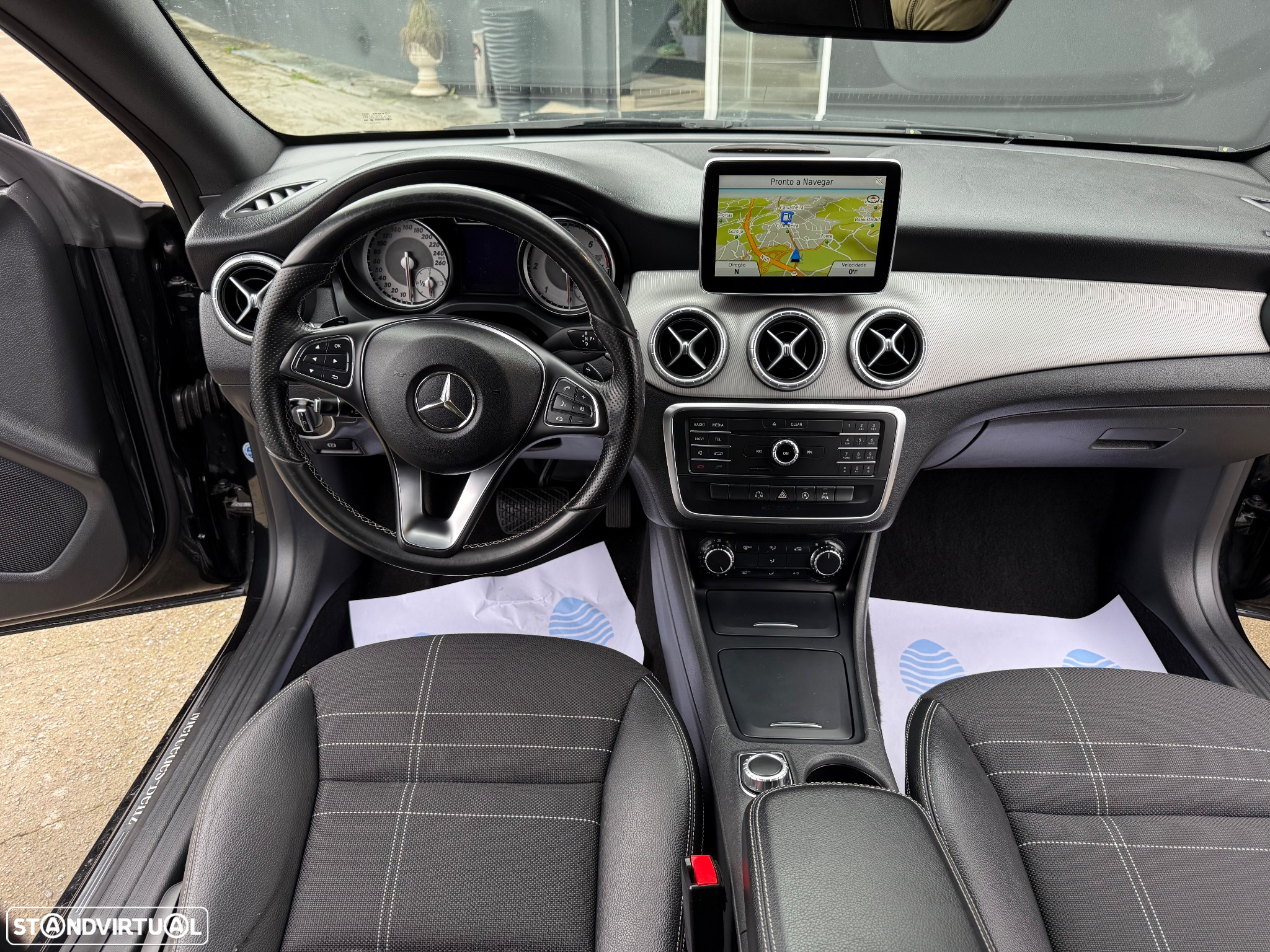 Mercedes-Benz CLA 200 d Shooting Brake AMG Line Aut. - 42
