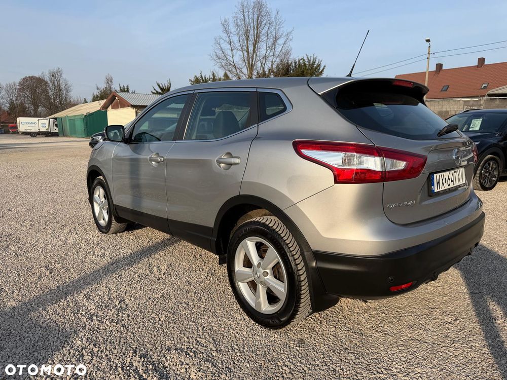 Nissan Qashqai 1.6 DIG-T N-Connecta - 8