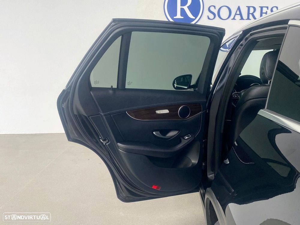 Mercedes-Benz GLC 300 e 4Matic - 12