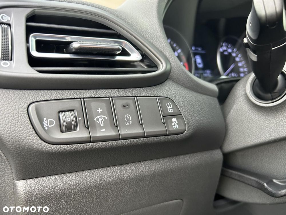 Hyundai i30 - 21