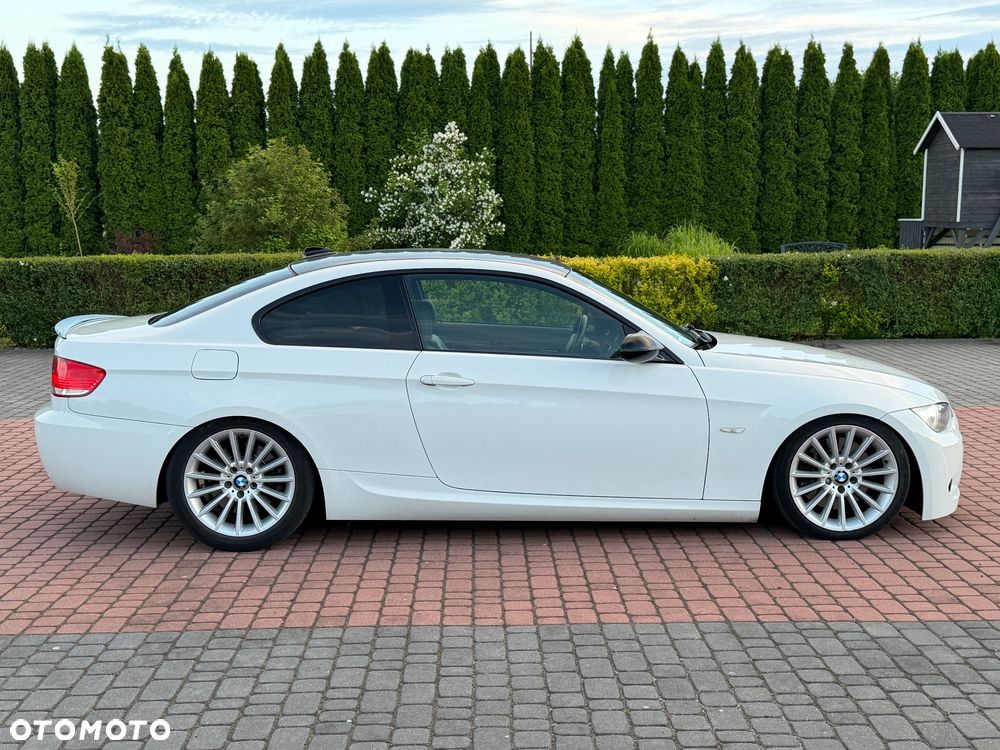 BMW Seria 3 330d M Sport Edition - 14