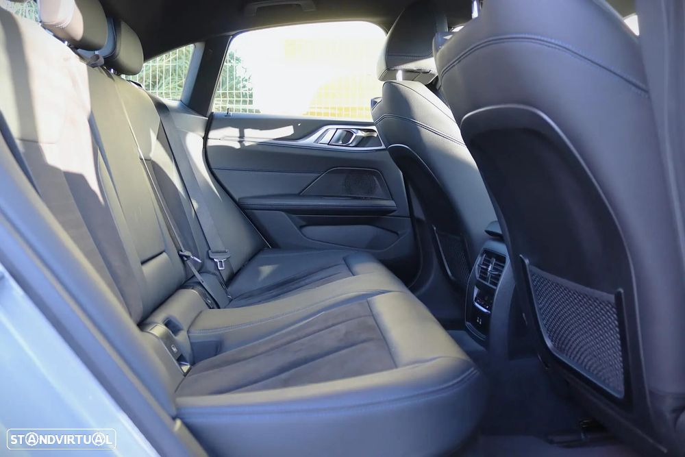 BMW i4 eDrive35 Pack Desportivo M - 32