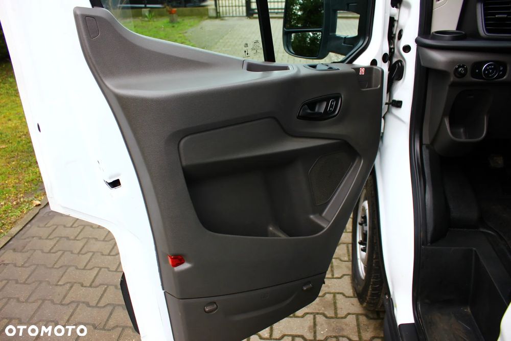 Ford TRANSIT BRYGADÓWKA 2.0 TDCI 130KM 7 OSÓB PAKA PLANDEKA OŚWIETLENIE ROBOCZE - 19