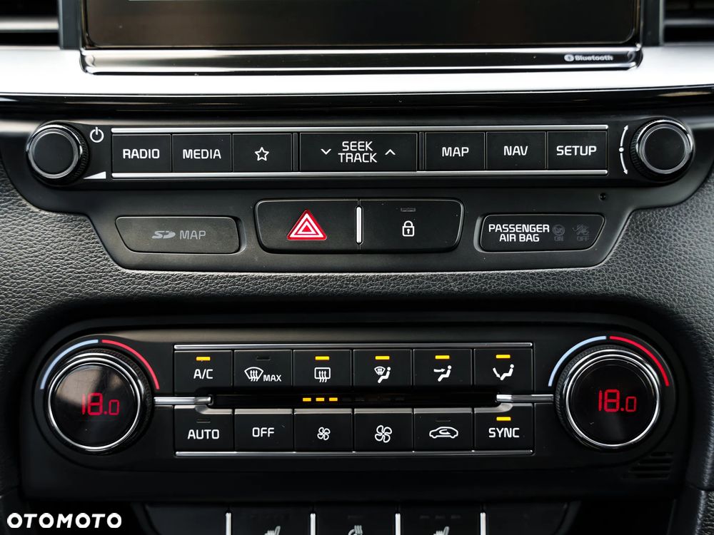 Kia Ceed 1.6 CRDi DCT Platinum Edition - 24