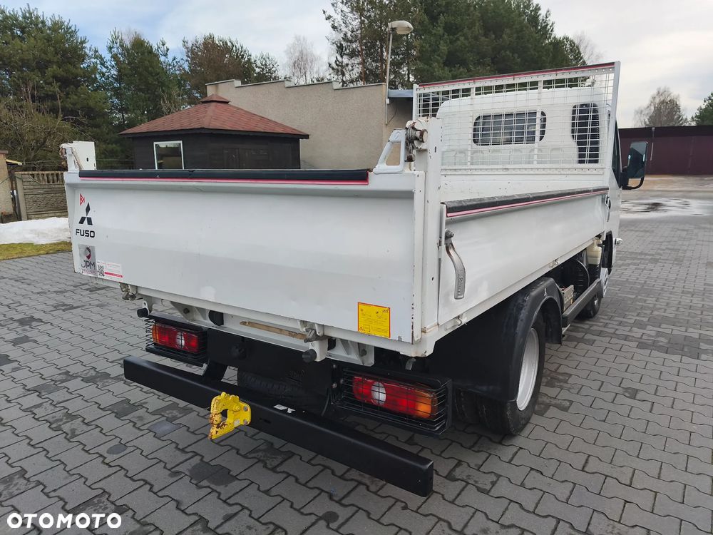 Mitsubishi Fuso Canter - 15