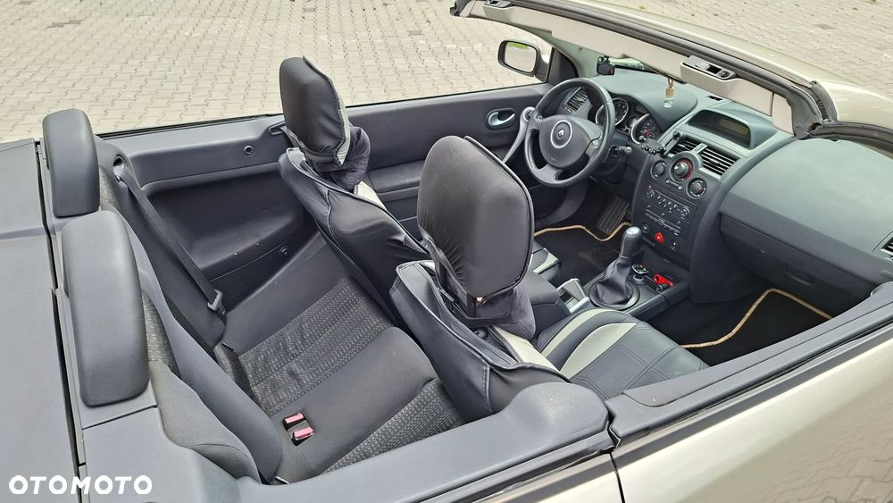 Renault Megane 1.6 16V Confort Dynamique - 11