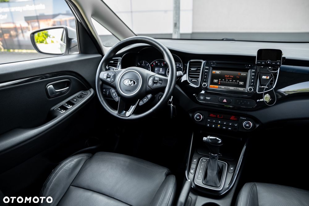 Kia Carens 1.7 CRDi 141 ISG Vision - 25