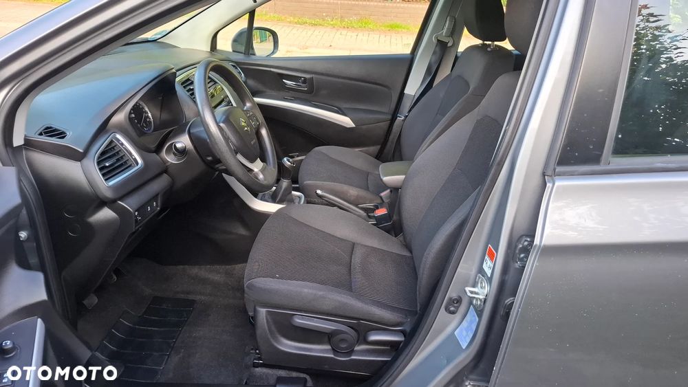 Suzuki SX4 S-Cross 1.0 T Comfort - 7