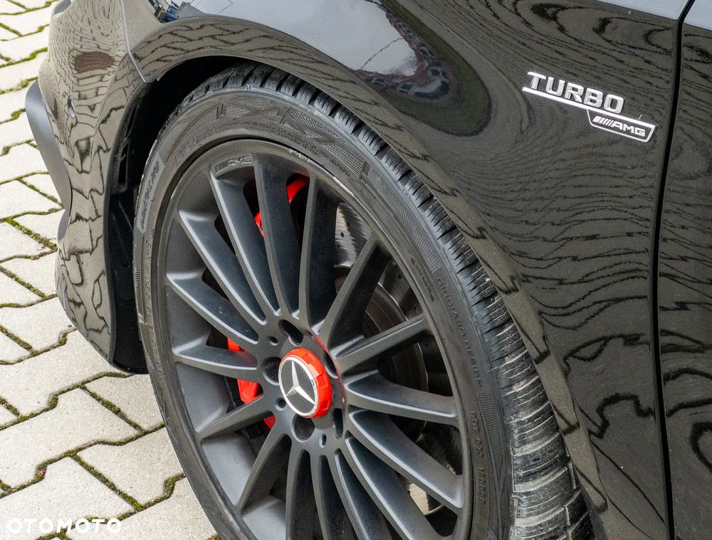 Mercedes-Benz CLA 45 AMG 4-Matic - 11