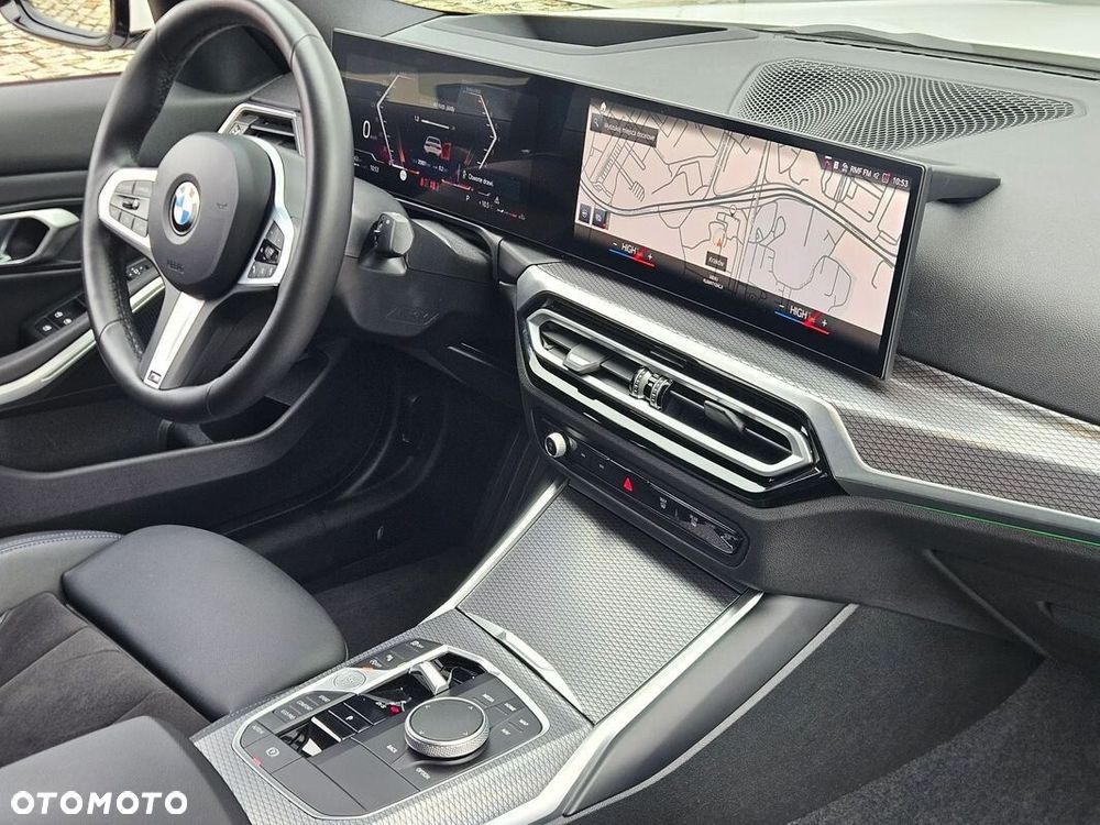 BMW Seria 3 320i xDrive M Sport - 27