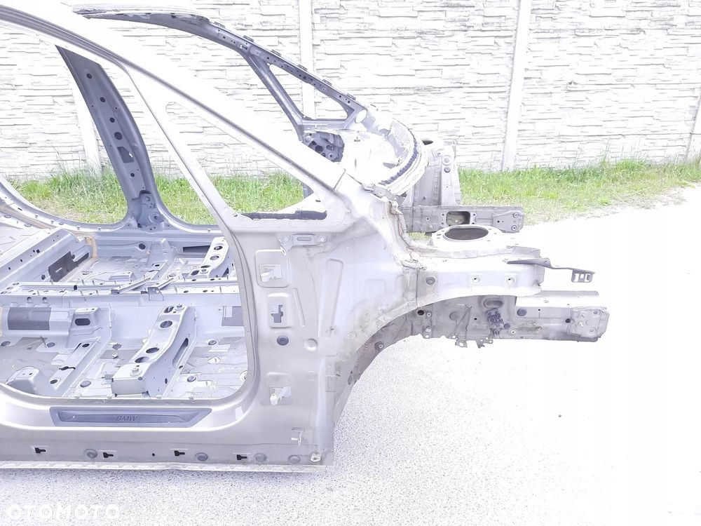 BMW 2 F45 ĆWIARTKA PRZÓD PRAWA C08 15r. - 2