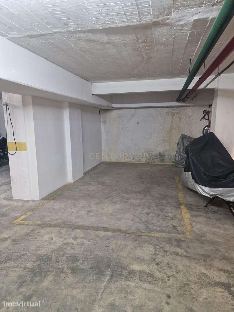 Garagem em Rio de Mouro com Excelente Localização e Acesso Rápido ao I - Grande imagem: 5/6