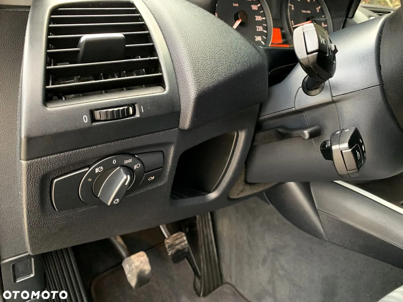 BMW Seria 1 116i - 31
