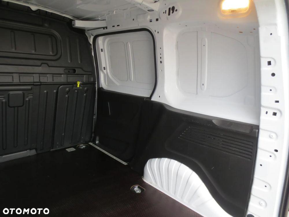 Fiat DOBLO SALON POLSKA ORYGINAŁ MAŁY PRZEBIEG - 26